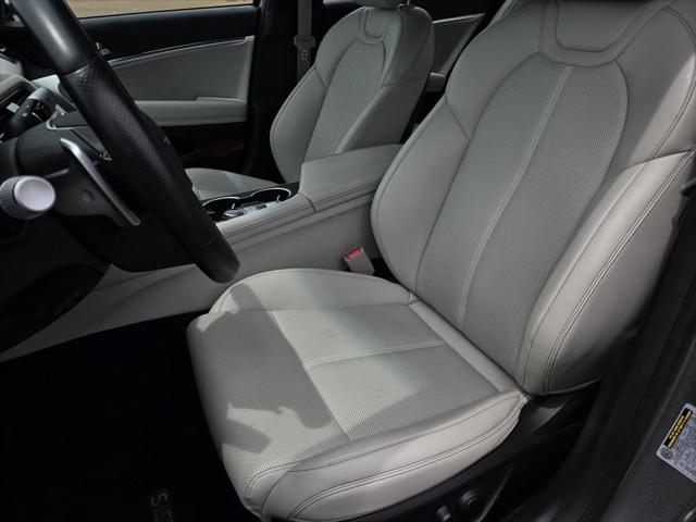 2025 Genesis G70 2.5T RWD
