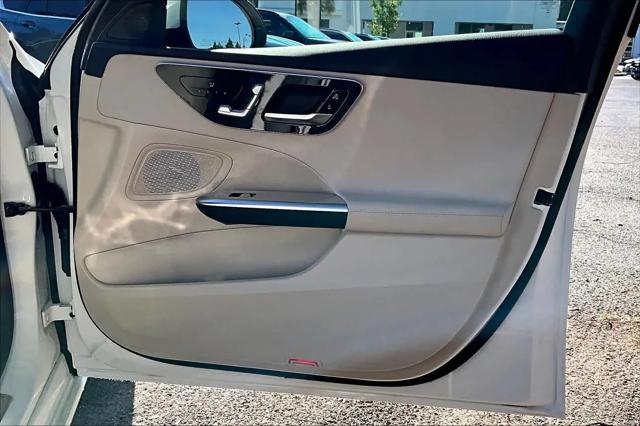 2025 Mercedes-Benz C-CLASS C 300 C 300