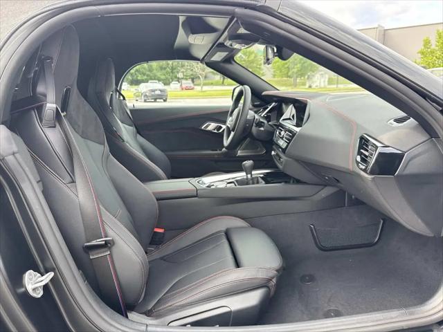 2026 BMW Z4 M40i