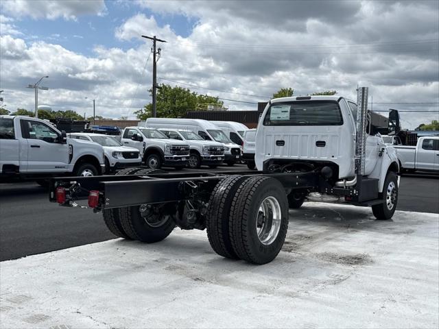 2027 Ford F-750 Base