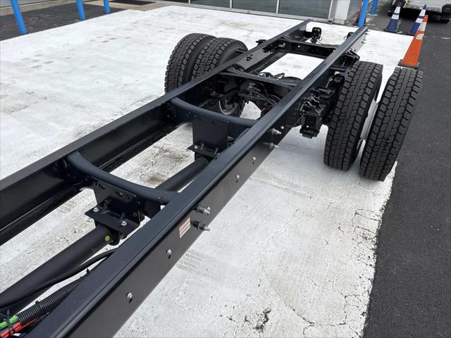 2027 Ford F-750 Base