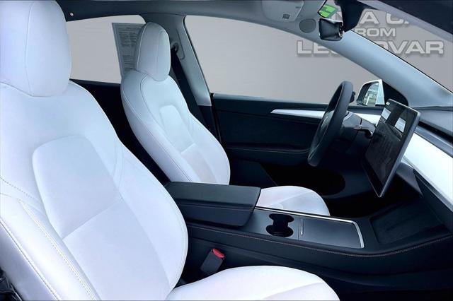2022 Tesla Model Y Long Range Dual Motor All-Wheel Drive