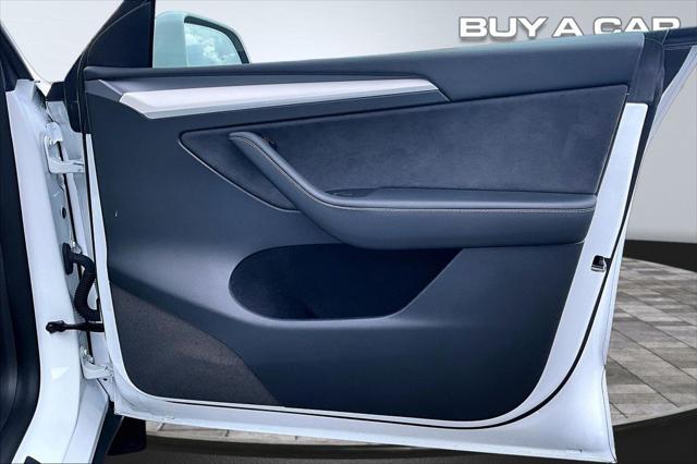 2022 Tesla Model Y Long Range Dual Motor All-Wheel Drive