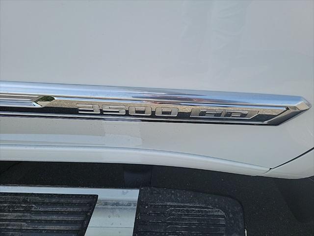 2026 Chevrolet Silverado 3500HD Crew Cab, Long Bed, High Country Dual Rear Wheel, RWD