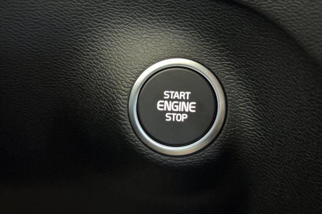 2026 Volvo XC40 Core, B5 AWD Gas (mild hybrid), Dark