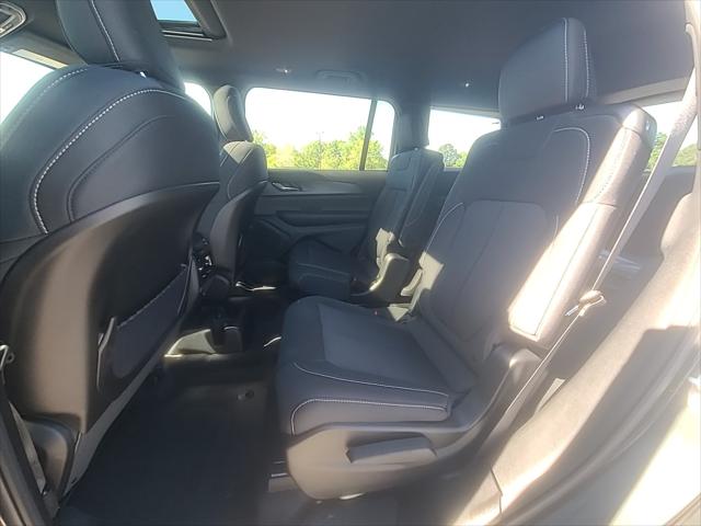2026 Jeep Grand Cherokee L Altitude 4x4