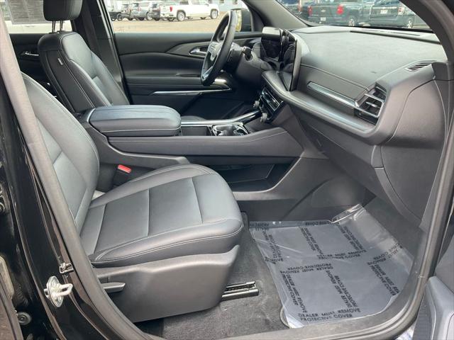 2025 Chevrolet Traverse AWD LT