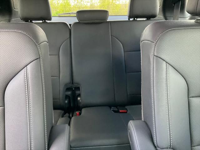 2025 Chevrolet Traverse AWD LT