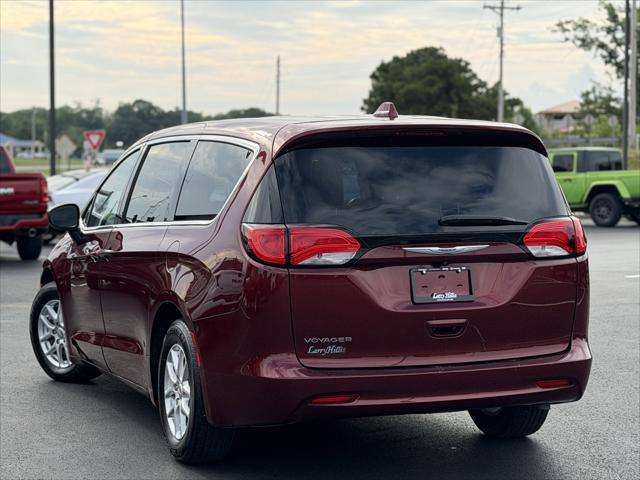 2020 Chrysler Voyager LX