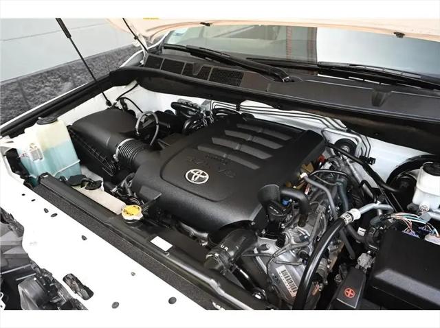 2016 Toyota Sequoia SR5 5.7L V8