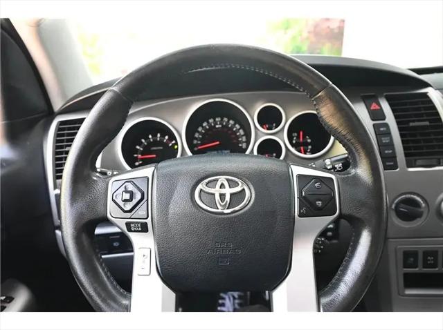 2016 Toyota Sequoia SR5 5.7L V8