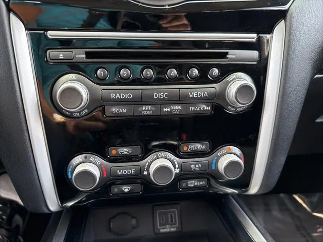 2020 Nissan Pathfinder S 2WD