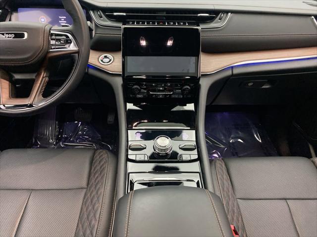 2025 Jeep Grand Cherokee Summit 4x4
