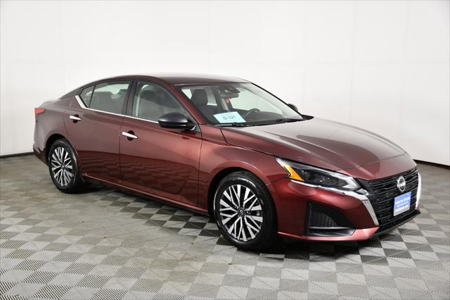 2024 Nissan Altima SV FWD