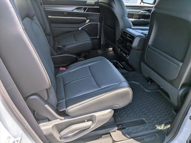2026 Jeep Grand Wagoneer Upland