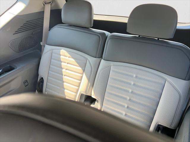 2024 Kia EV9 Land