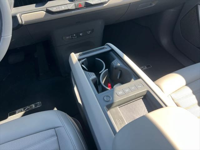 2024 Kia EV9 Land