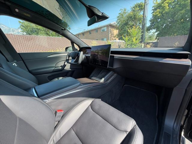 2023 Tesla Model X Standard Range