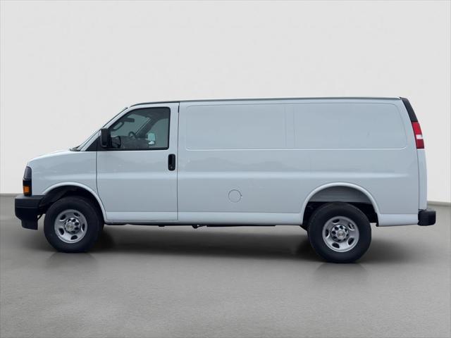2026 Chevrolet Express Cargo Van 2500 Regular Wheelbase, WT, RWD