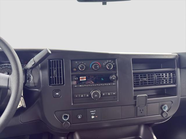 2026 Chevrolet Express Cargo Van 2500 Regular Wheelbase, WT, RWD