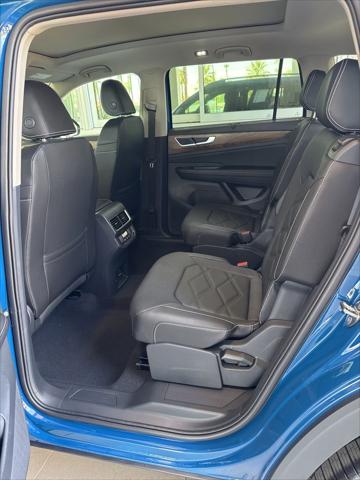 2026 Volkswagen Atlas SE with Technology