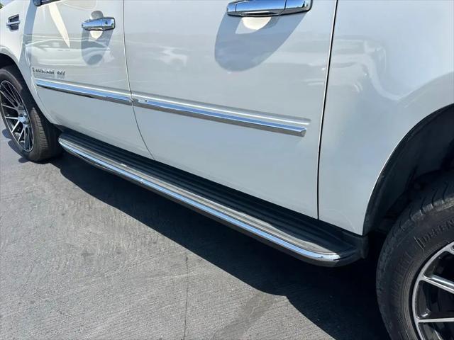 2007 Cadillac Escalade EXT Standard