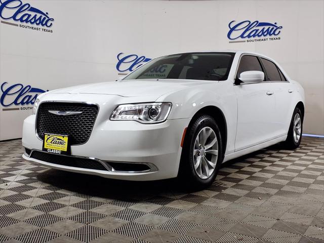 2022 Chrysler 300 Touring