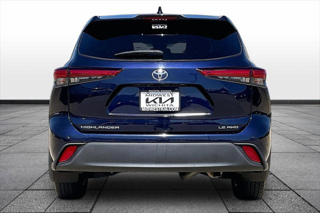 2021 Toyota Highlander LE