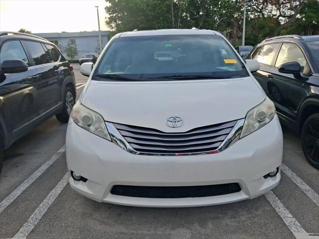 2017 Toyota Sienna XLE 7 Passenger