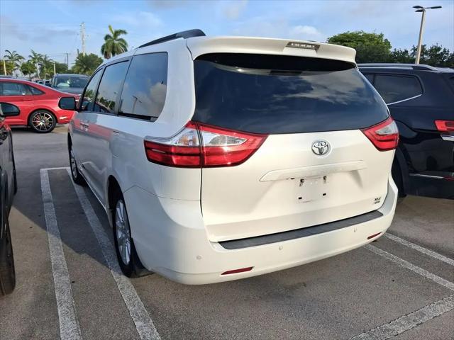 2017 Toyota Sienna XLE 7 Passenger