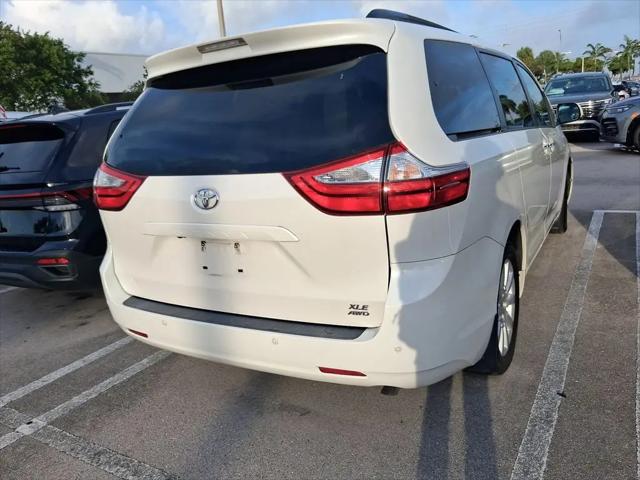 2017 Toyota Sienna XLE 7 Passenger