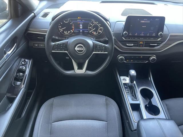 2023 Nissan Altima SV FWD