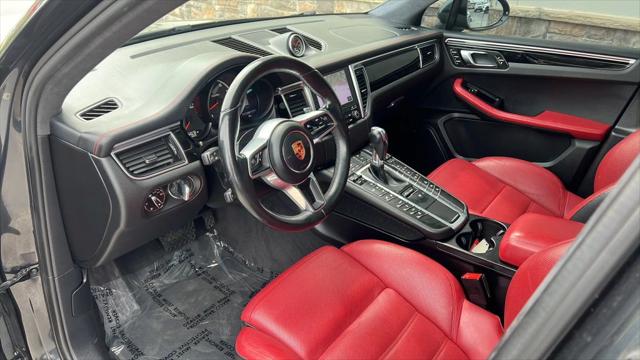 2018 Porsche Macan Turbo
