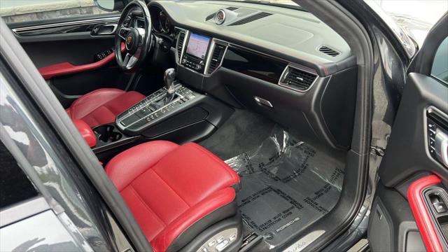 2018 Porsche Macan Turbo