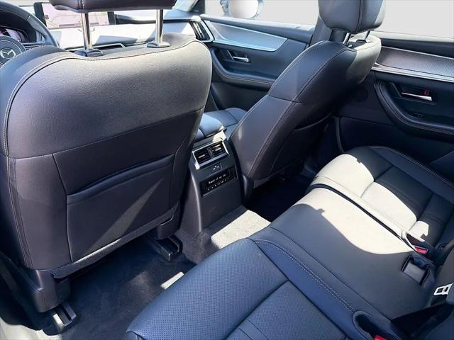 2025 Mazda X-90 Premium Sport