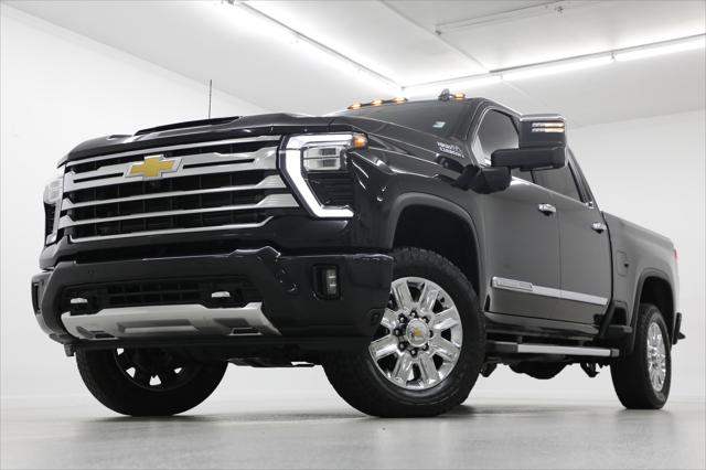 2024 Chevrolet Silverado 2500HD 4WD Crew Cab Standard Bed High Country for sale in Clinton, MO