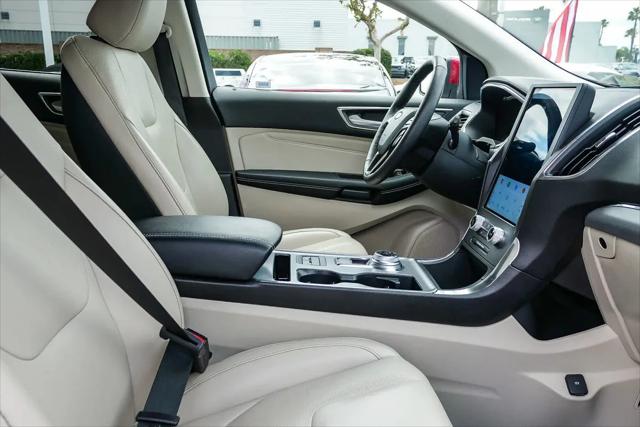2021 Ford Edge Titanium