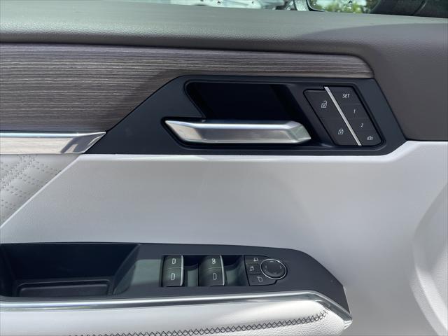 2026 GMC Acadia Denali FWD