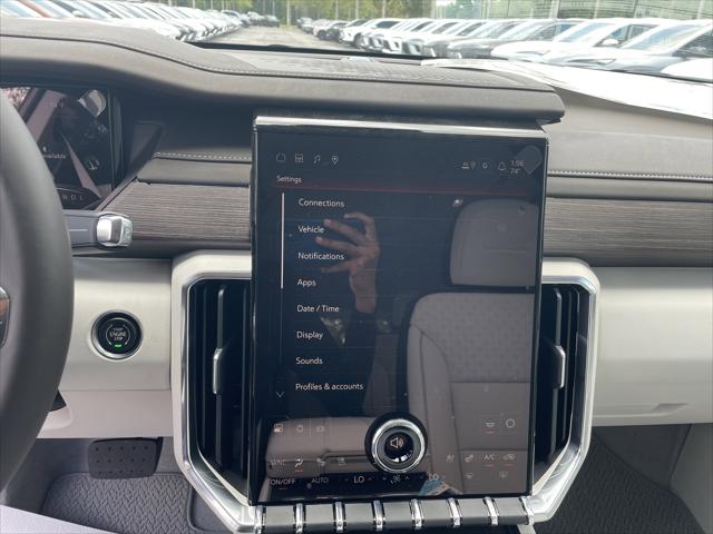 2026 GMC Acadia Denali FWD