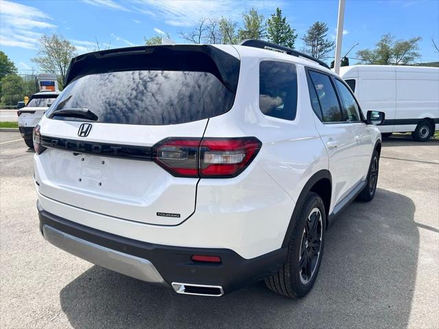 2026 Honda Pilot Touring Blackout