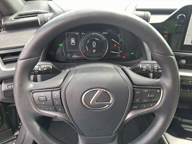 2023 Lexus UX 250h F SPORT Design