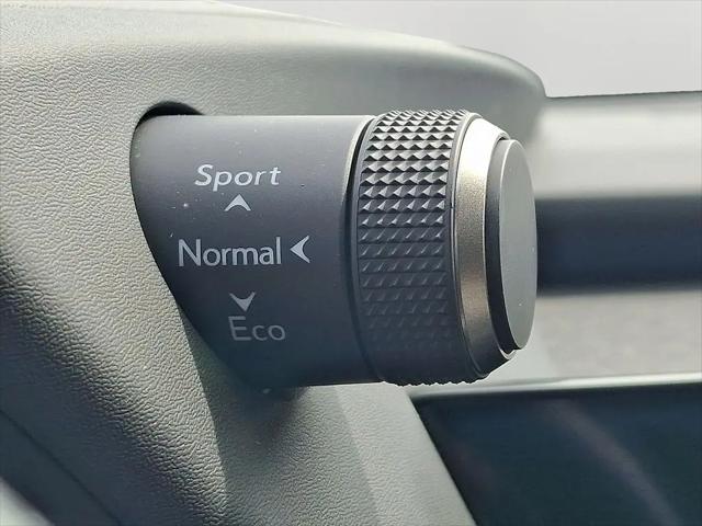 2023 Lexus UX 250h F SPORT Design