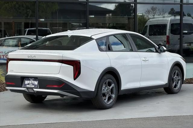2026 Kia K4 LXS