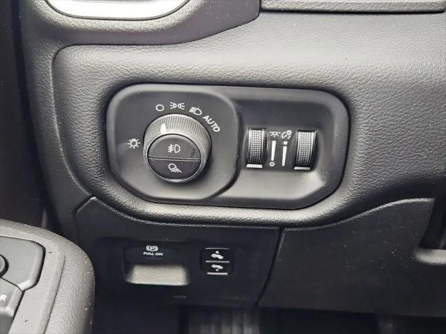 2026 Ram 1500 Big Horn Crew Cab 4x4 5'7" Box