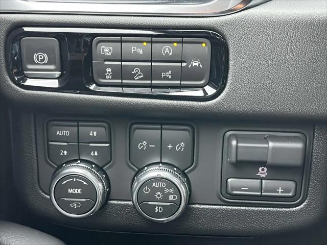 2026 GMC Yukon 4WD Denali