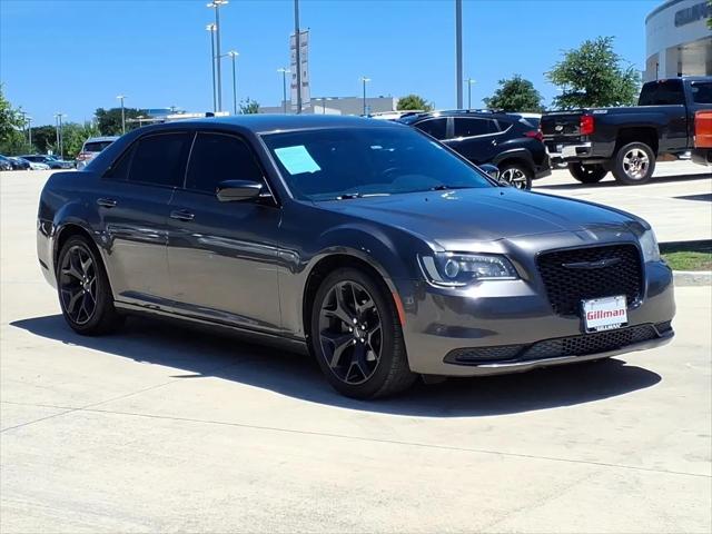 2021 Chrysler 300 Touring