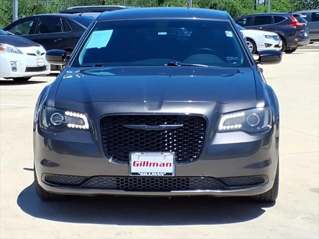 2021 Chrysler 300 Touring