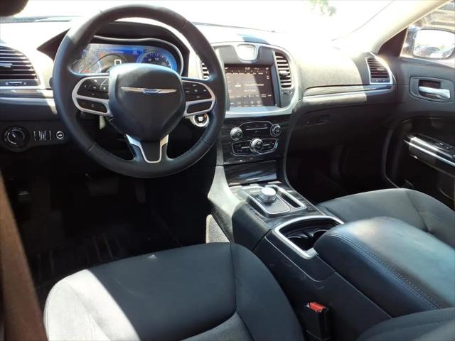 2021 Chrysler 300 Touring