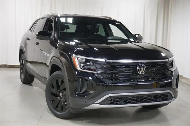 2026 Volkswagen Atlas Cross Sport SE with Technology