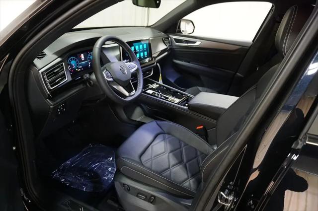 2026 Volkswagen Atlas Cross Sport SE with Technology